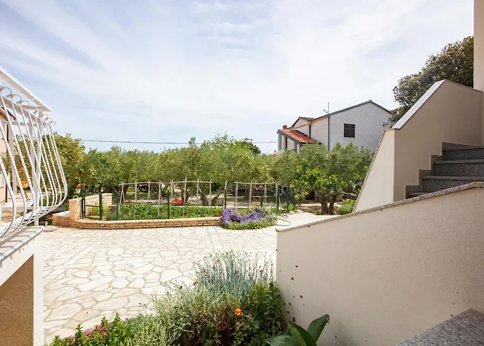 Apartments With A Parking Space Pakostane, Biograd - 22375