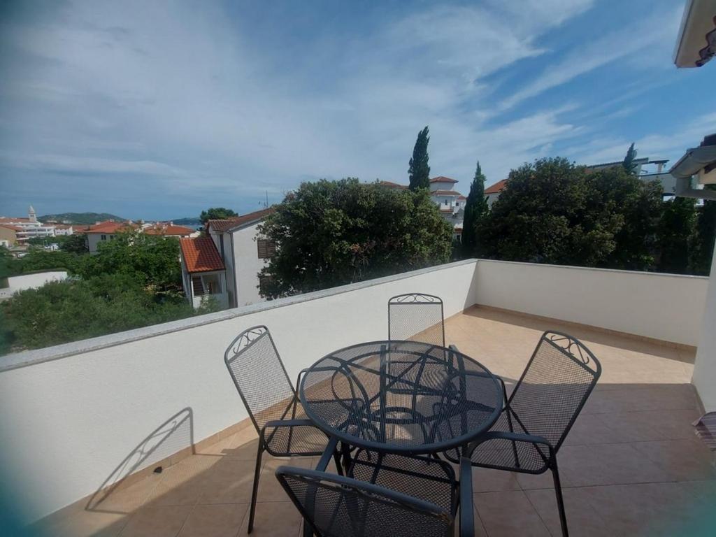 With A Parking Space Pakostane, Biograd - 22375 Appartement